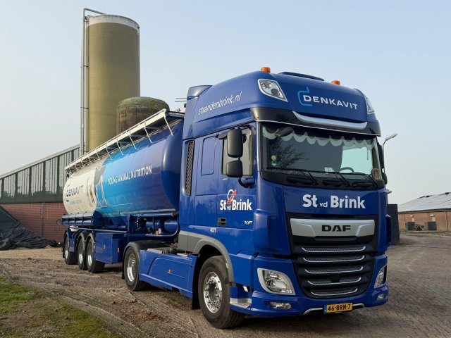 Bulktransport door St vd Brink