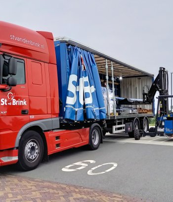Chauffeur CE Koel/Vries bij St vd Brink