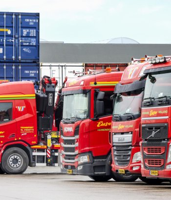 Chauffeur CE Koel/Vries bij St vd Brink