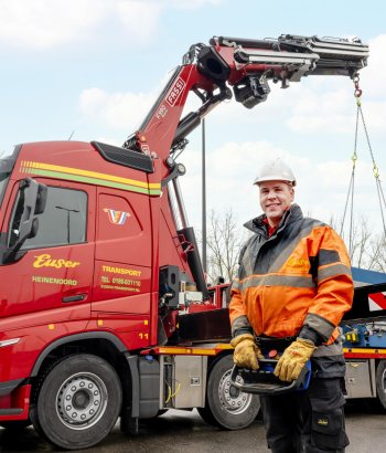 Chauffeur CE Koel/Vries bij St vd Brink