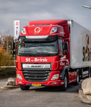 Chauffeur CE Koel/Vries bij St vd Brink