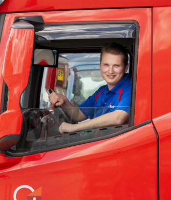 Chauffeur CE Koel/Vries bij St vd Brink