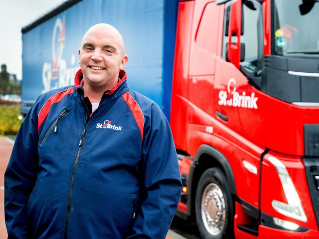 Huiftransport door St vd Brink