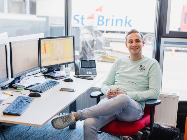 Bas Glim (planner en chauffeur bij St vd Brink)