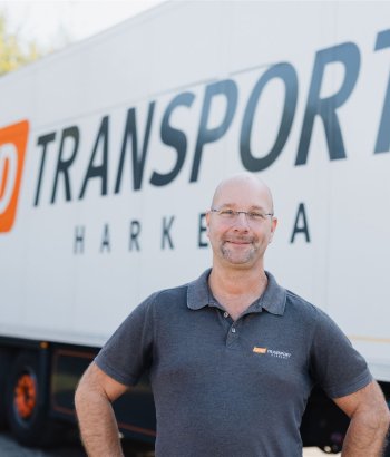 Chauffeur CE Koel/Vries bij St vd Brink