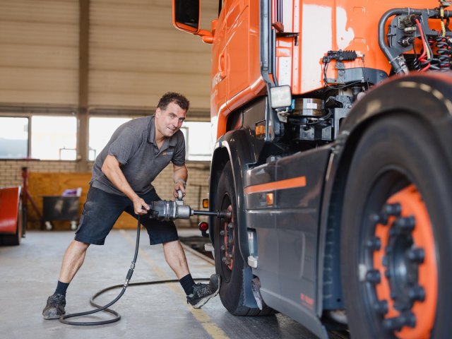 1e of 2e monteur Harkema