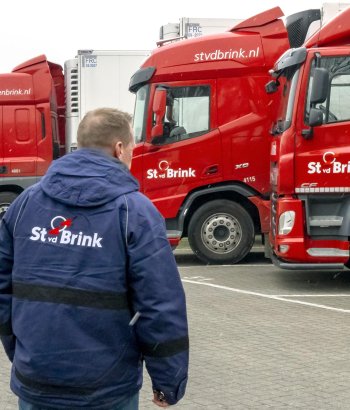 Chauffeur CE Koel/Vries bij St vd Brink