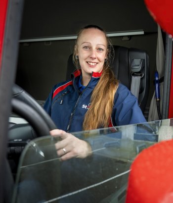 Chauffeur CE Koel/Vries bij St vd Brink