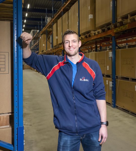 Warehousemedewerker St vd Brink