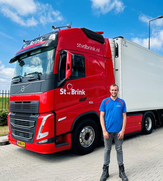 Twan Molenaar (chauffeur Koel/Vries bij St vd Brink)